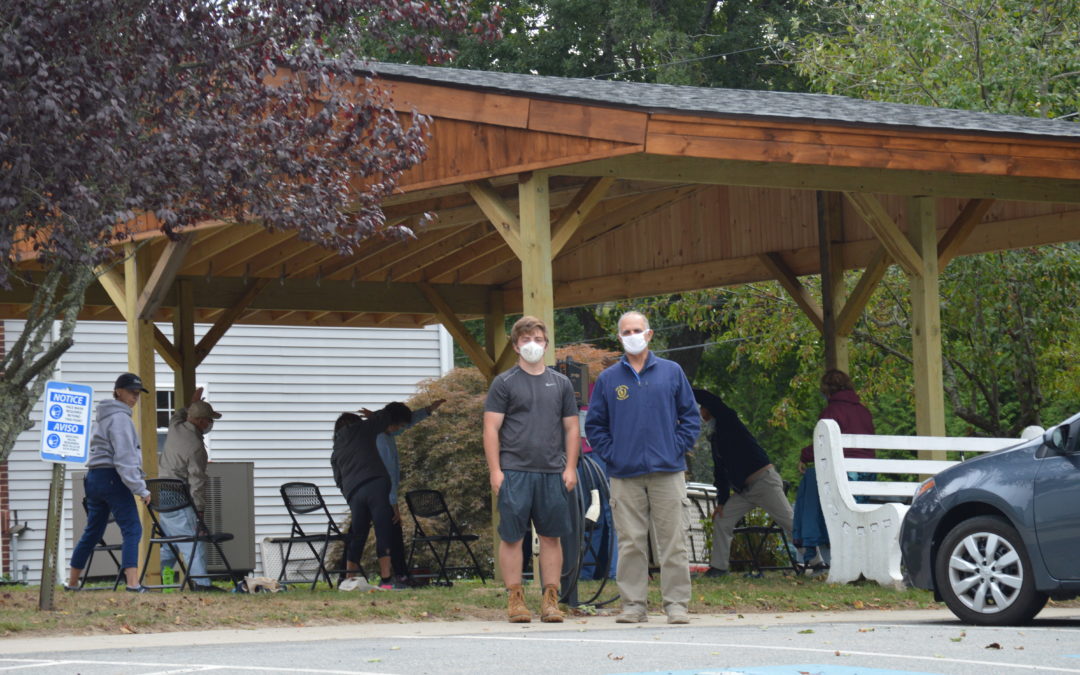 Town of Acushnet Builds Outdoor Structures for Public Gatherings
